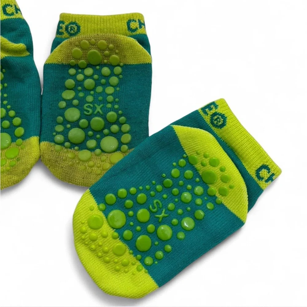 2 Pairs Chuck E Cheese Trampoline Zone Ankle Grip Socks Toddler Unisex 4C-9.5C